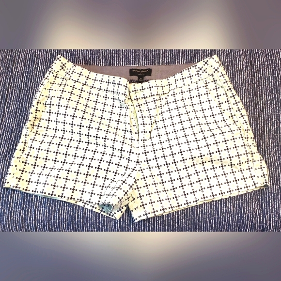 Banana Republic shorts - Picture 1 of 3